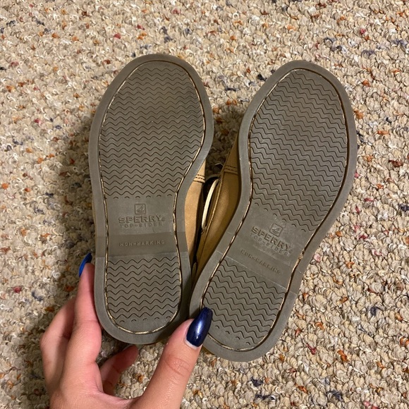 Sperry - Picture 3 of 4